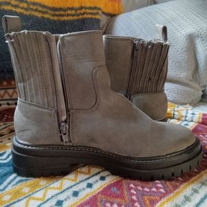 Gray memory foam boots